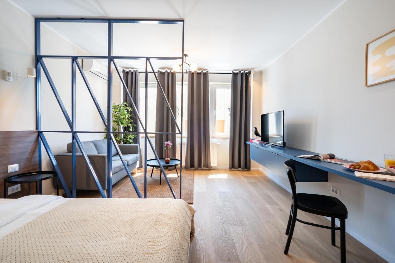 בוקרשט Elegant Studio In The Heart Of The Town מראה חיצוני תמונה